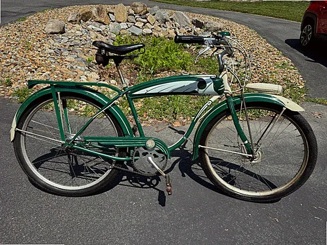 SCHWINN 1948 DX Drumbrake 3 speed tank bike balloon tire bell and DELTA light