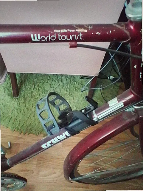 schwinn world tourist bicycle